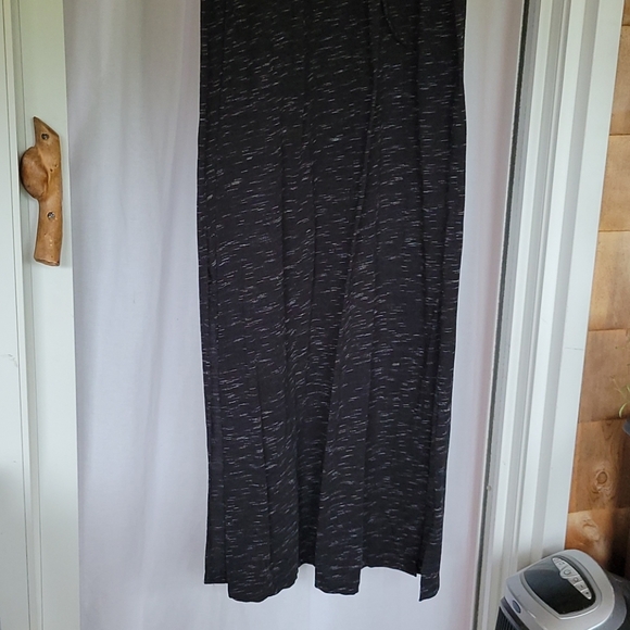 easy charcoal sleeveless maxi dress with tie - Picture 3 of 6